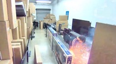 VIDEO: Mužovi explodovala vo vrecku elektronická cigareta