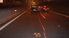 Chodec (†23) v Bratislave prechádzal v noci cez diaľnicu, zrazilo ho auto