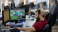 Britské akcie klesajú ďalej, pokles evidovali banky, aerolínie aj reality