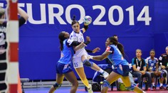 Slovenské hádzanárky odštartovali šampionát prehrou