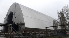Nebezpečenstvo z Černobyľu. Štít, ktorý zakrýva elektráreň, má prepúšťať radiáciu a treba ho vymeniť