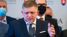 Vyhostenie diplomatov prekvapilo: SNS sa bojí o Sputnik, Fico hovorí o vláde amerických agentov