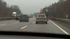 Po hádke s otcom sadol do auta a odišiel do cudziny. Nič divné, ibaže má iba 11 rokov