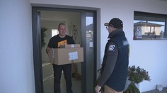 Vianočná služba s kuriérom. Vyskúšali sme si jedno z najvyťaženejších povolaní