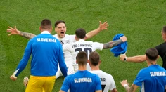 VIDEO: Víťazný zásah mal na nohe i Šporar. Slovinci zamotali skupinu, proti Dánom im pomohol šťastný teč