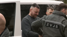 Bombic čaká na verdikt. Pojednávanie narušil kričiaci muž, podporiť ho prišli aj známi politici