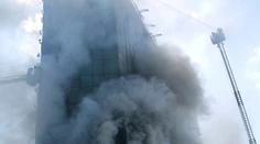 Otrasný pohľad: Turecké obchodné centrum v Istanbule vyhorelo do tla