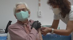 Takmer storočná pani Marta sa dala zaočkovať treťou dávkou. Presvedčil ju synovec