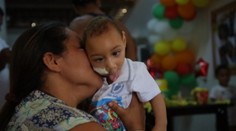 Ako vyzerajú deti narodené s vírusom Zika po roku? Pohľad na ne láme srdce