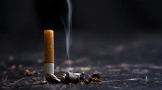 Prvá krajina, ktorá zakázala predaj cigariet mladej generácii, urobila otočku. Proti fajčeniu chce bojovať inak