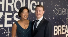 Úprimný Mark Zuckerberg: Po troch potratoch čakáme dievčatko!