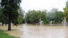 Školy v Bratislavskom a Trnavskom kraji udeľujú žiakom riaditeľské voľno. EUBA posúva začiatok semestra