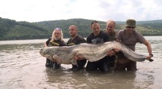 Kamarátom sa na Domaši podaril rekordný úlovok. Stokilového obra vytiahli v šľapkách