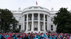 Trump absolvoval prvé verejné vystúpenie od pozitívneho testu na COVID-19