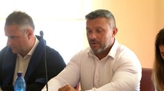 Podpredseda Republiky Suja sa postavil pred súd. Čelí obžalobe v kauze odpredaja cestárskej techniky za jedno euro