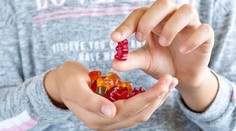 Deväťročné dievča malo chuť na sladké. Osudným sa jej stal obyčajný cukrík