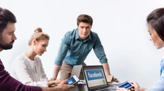 Mladých politika nezaujíma, žijú Facebookom. Neveria ani tradičným médiám, ukázal prieskum