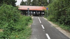 Najskôr bizarné parkovisko, teraz netradičná cyklotrasa. Trenčianska Teplá sa opäť zviditeľnila