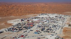 Nocľah pre tisíce, deväťtisíc jedál denne. Pozrite si, ako vyzerá prenosné mestečko na Rely Dakar (GALÉRIA)
