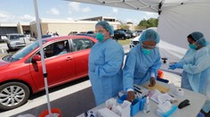 Rakúsko spustilo náhodné testovanie na koronavírus. Odhalia tak aj skryté prípady