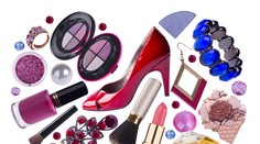 Čo by nemalo chýbať vo vašej kozmetickej taštičke?