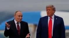 Hoteloví hostia našli v tlačiarni podklady k samitu na Aljaške. Odhalili, čo chcel Trump darovať Putinovi