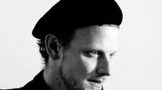 Zomrel známy fotograf celebrít Oliver Rath. Mal iba 38 rokov