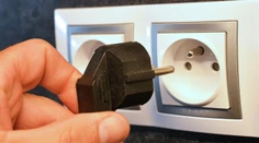 Skrytí „žrúti“ elektriny v domácnosti: Ak tieto spotrebiče nechávate zapojené, pomaly zvyšujú vaše účty