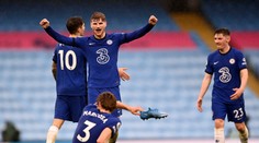 City musí odložiť majstrovské oslavy, prehralo s Chelsea