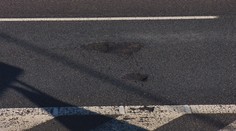 Preseknuté pneumatiky aj zlomené nápravy. Na diaľnici pod Tatrami sme našli obrovské výtlky