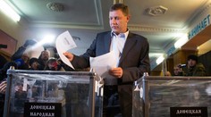 Povstalci na východe Ukrajiny začali voliť. Západ voľby neuzná