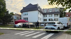 Horor na Spiši. V lese na smrť dobodala trojročného syna a telo priniesla na policajnú stanicu
