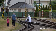 Pribúdajú tragické prípady. Železnice upozorňujú na nebezpečné hry detí na trati