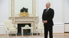 Putin s mierom na Ukrajine vyčkáva na budúceho prezidenta USA, tvrdí diplomat