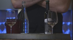 Zákazníci šetria a mladí menia chute. Spotreba vína padla na historické minimá