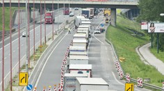 V Bratislave kolabovala doprava, mohlo za to niekoľko nehôd