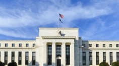 Americká centrálna banka zvýšila kľúčovú sadzbu na 16-ročné maximum