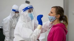 V stredu odhalili viac ako dvetisíc prípadov covidu, pribudlo aj 76 úmrtí