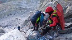 Zachraňovali skupinku na Gerlachu, kde prišiel o život 36-ročný muž. Po náročnej akcii ich čosi zarazilo