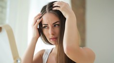 Lupiny vo vlasoch môžu prezradiť iné ochorenie. Ak sa nelieči, môžete o ne prísť