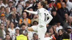 VIDEO: Modrič strelil azda najkrajší gól v drese Realu. Poistku „bielemu baletu“ vytancovali Vinícius s Mbappém