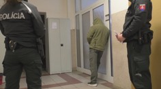 Zrejme ťažko znášal rozchod. Muž vraj expriateľku prenasledoval a nakoniec podpálil viacero áut