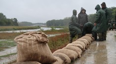 Morava môže v obci na Záhorí dosiahnuť až takmer sedem metrov. Hrádza to na viacerých miestach nemusí vydržať