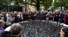 Nórsko si pripomína desiate výročie teroristických útokov, pri ktorých zahynulo 77 ľudí