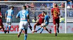 AS Rím doma vysoko prehral s Neapolom, Parma s Kucko zakopla s Bergamom