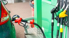 Benzín s naftou opäť prekvapia. Už čoskoro (+ vývoj cien)