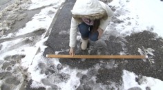 Maľovali čiary pre chodcov, nad tým čo vytvorili sa zastavuje rozum