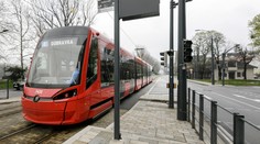 Od nedele si Bratislavčania priplatia na cestovnom. Ceny MHD idú hore, menia sa aj tarifné zóny