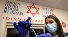 Izrael začne očkovať proti covidu štvrtou dávkou vakcíny