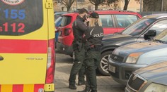 Hromadná nehoda pri Ružomberku. Pri zrážke piatich áut zasahujú hasiči aj záchranári